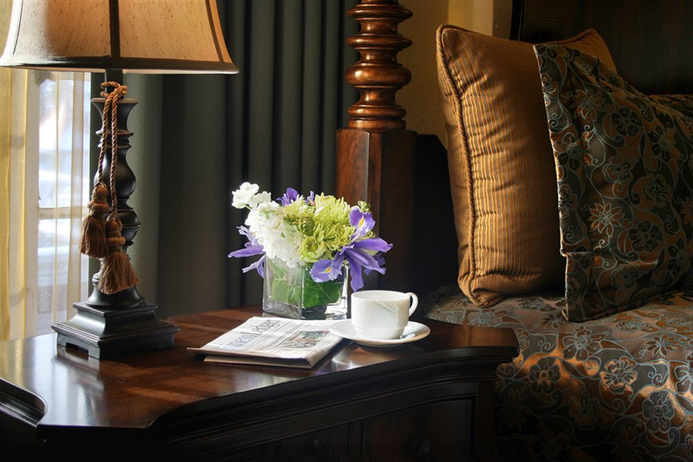 Hotel Baker سانت تشارليز المظهر الخارجي الصورة